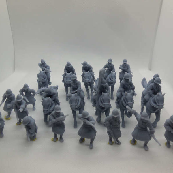 WWII-French-mounted-riders-and-unmounted--Figurines-3D-miniatures-Eskice-Miniature-historical-WW-II-1